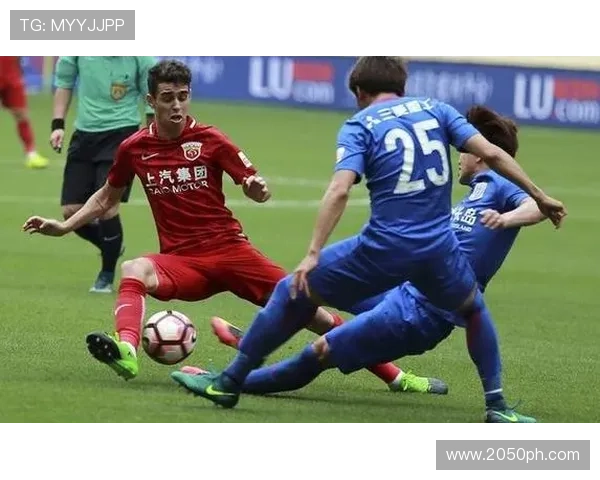 足球明星谢羽真人的传奇人生与绿茵场上的辉煌成就揭秘